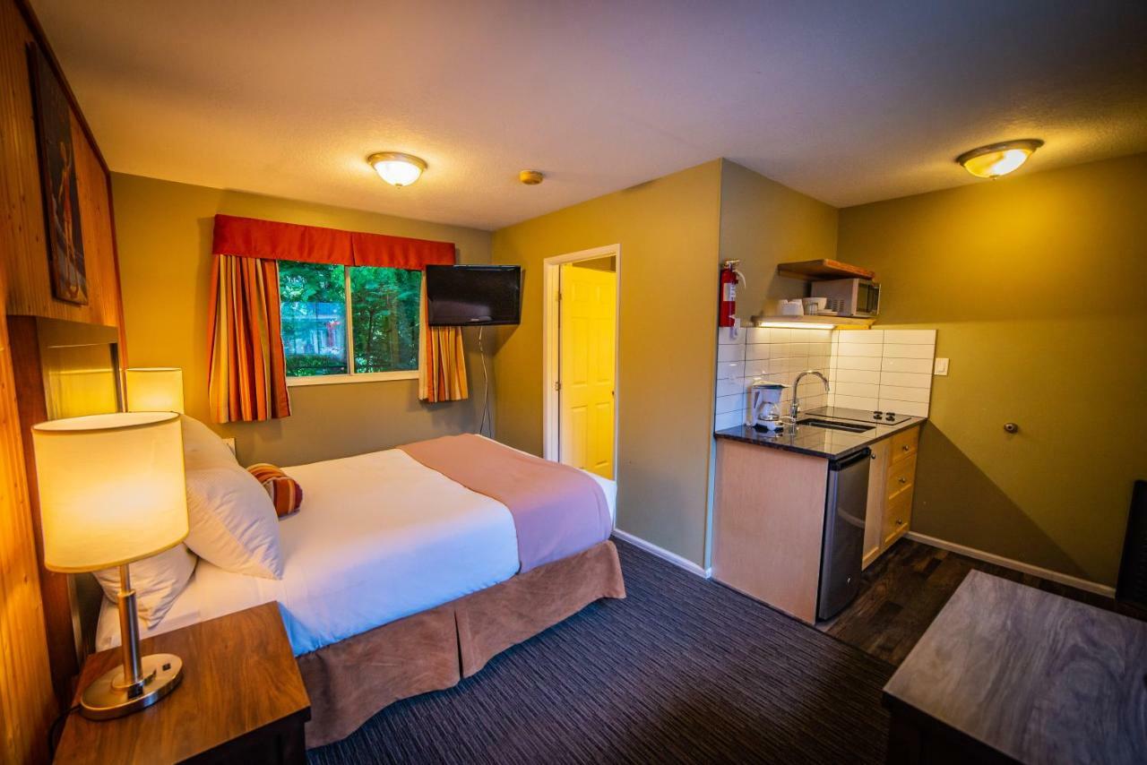 Alpine Inn&Suites Nelson Extérieur photo